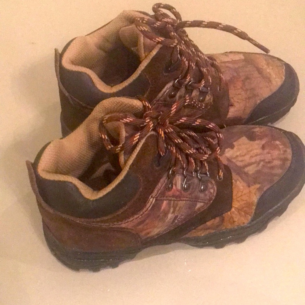 Youth Camo boots
